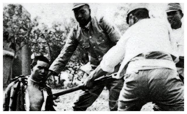 饭询问为何不点酒尤：上次是我掏的钱pg电子中国1971年和尤太忠吃