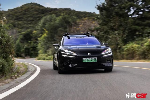 势Z9GT CAR REVIEWSpg模拟器试玩猎装舞者——试驾腾(图10) 势Z9GT CAR REVIEWSpg模拟器试玩猎装舞者——试驾腾(图10)