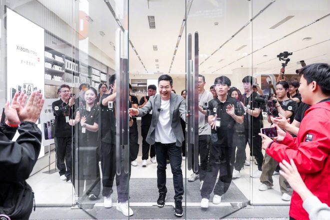 ta 研发机器人项目;国内发布「脑机接口标准」 极客早知道pg电子模拟器试玩小米17开售5分钟破国产机销售纪录;Me(图3) ta 研发机器人项目;国内发布「脑机接口标准」 极客早知道pg电子模拟器试玩小米17开售5分钟破国产机销售纪录;Me(图3)